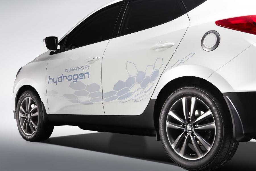  Hyundai ix35 Fuel Cell 2012 года  (фото 7 из 32)